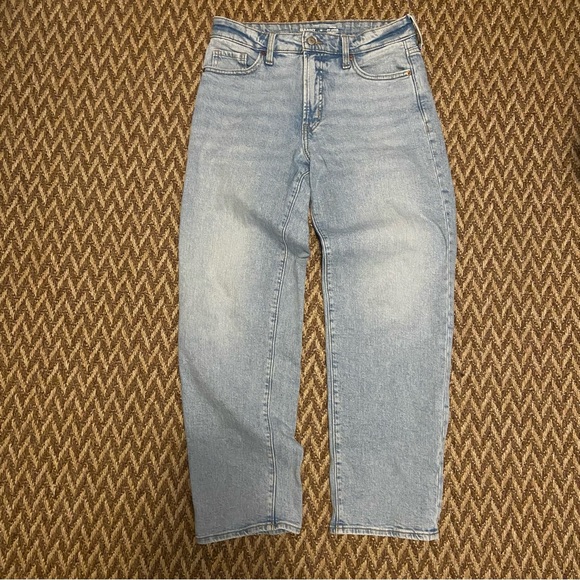 Old Navy High-Waisted OG Loose Jeans Size 10 - Picture 2 of 9
